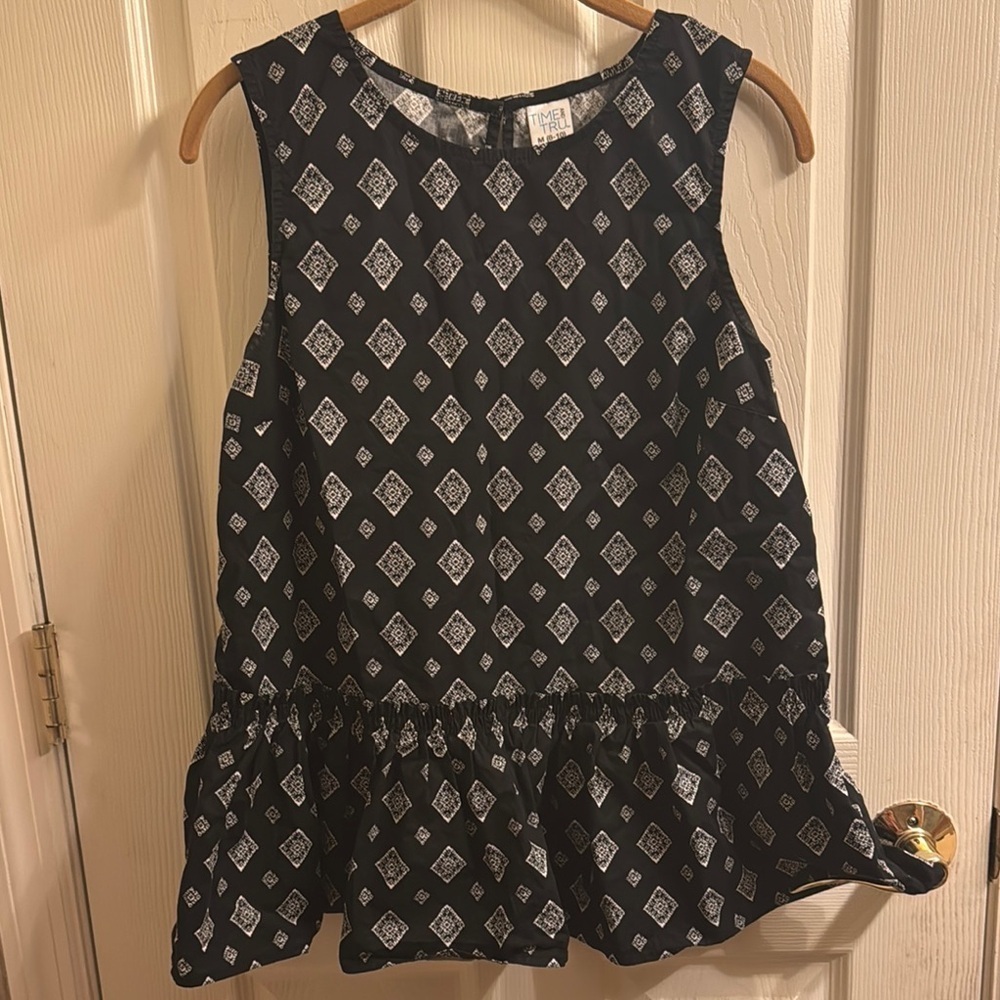Time and Tru Women's Black and White Patterned Peplum Tank Top